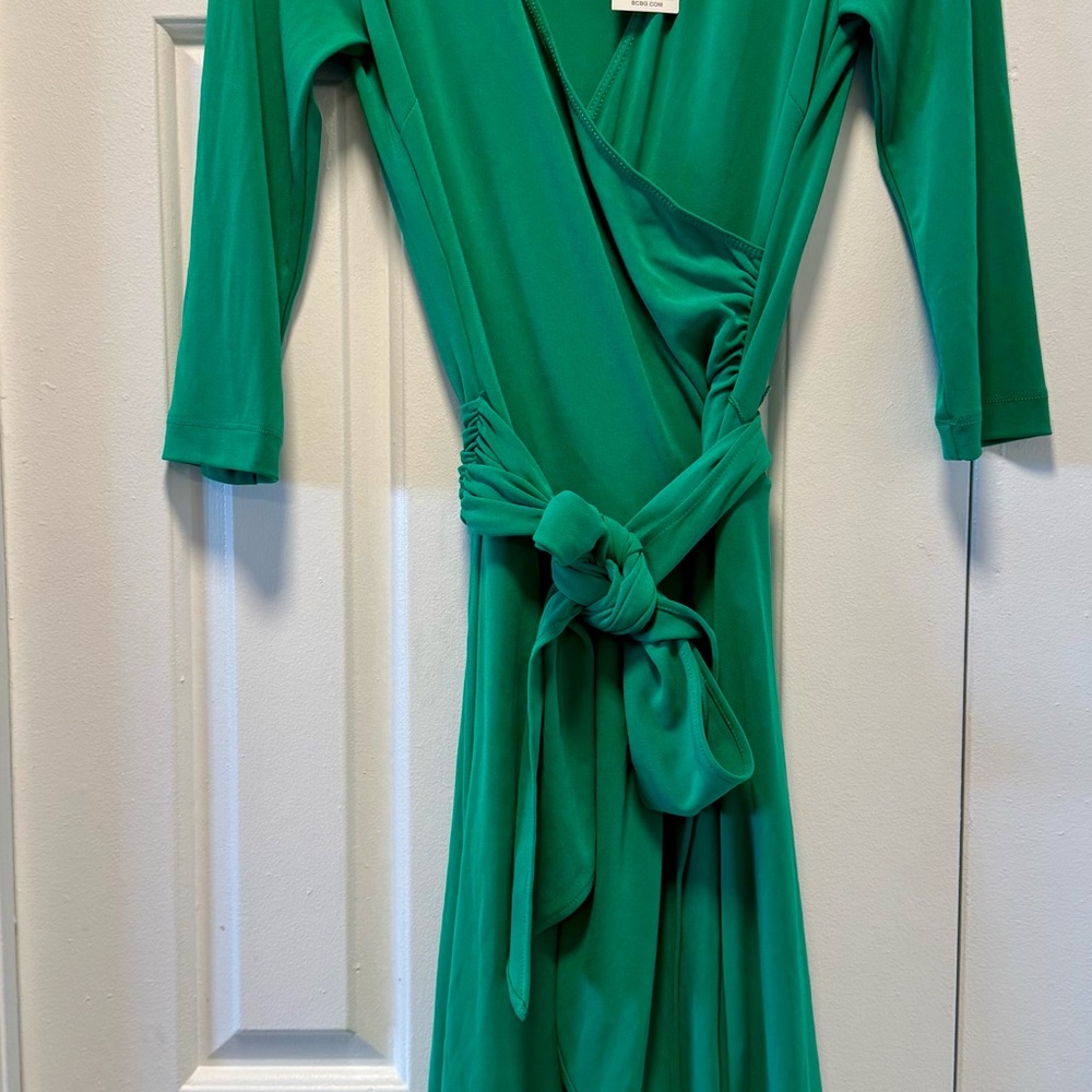 BCBGMaxAzria Jade V-Neck Jersey Dress